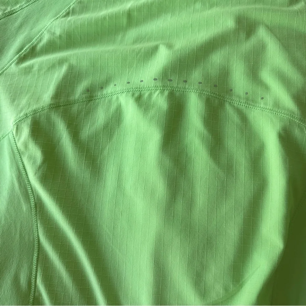 Lululemon Lightweight Stretch Running Short Sleeve Shirt